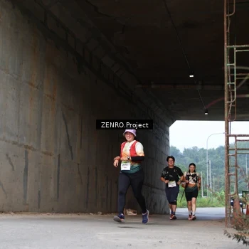 Runner Photo 8893575