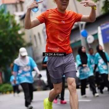 Runner Photo 8893613