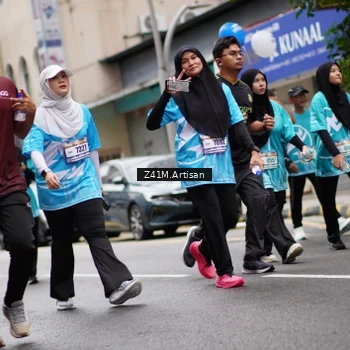 Runner Photo 8893658