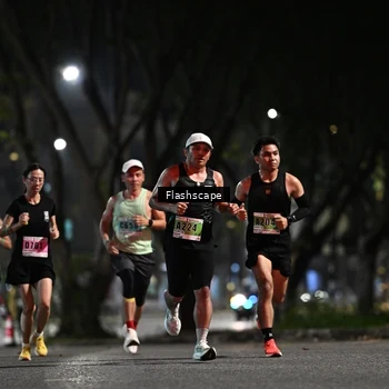 Runner Photo 8893669