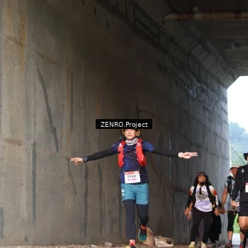 Runner Photo 8893675