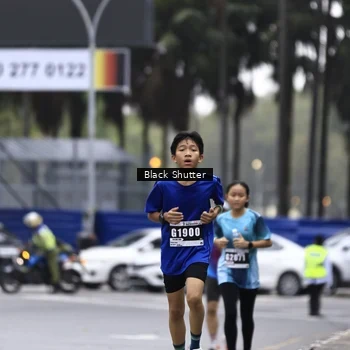Runner Photo 8893676