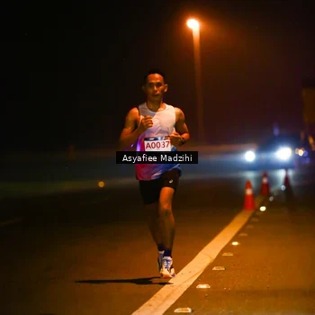 Runner Photo 8893690