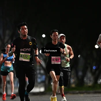 Runner Photo 8893704