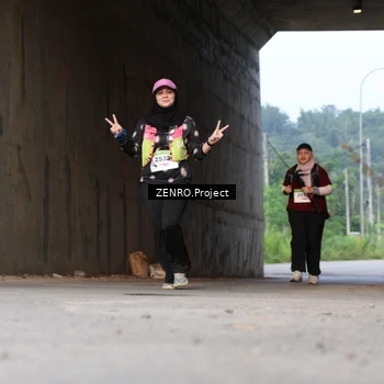 Runner Photo 8893735