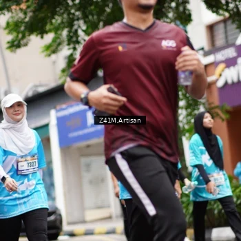 Runner Photo 8893742