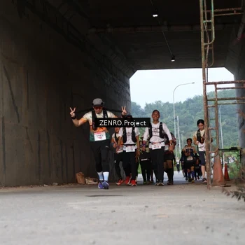 Runner Photo 8893755