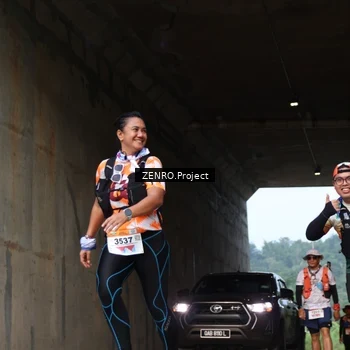 Runner Photo 8893853
