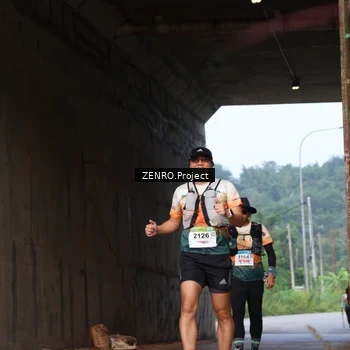 Runner Photo 8893893