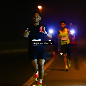 Runner Photo 8893924