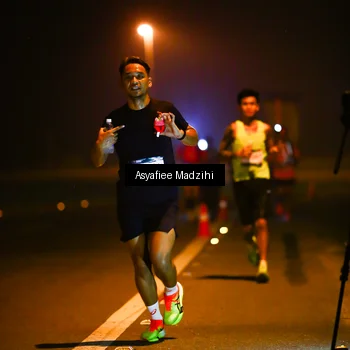 Runner Photo 8894001