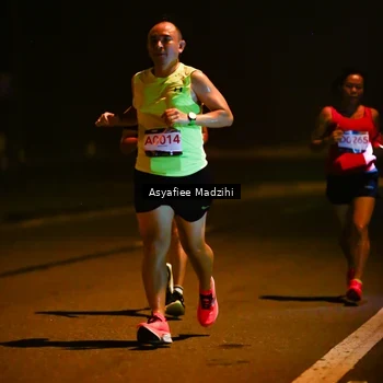 Runner Photo 8894129
