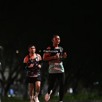 Runner Photo 8894159