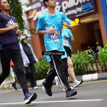 Runner Photo 8894219