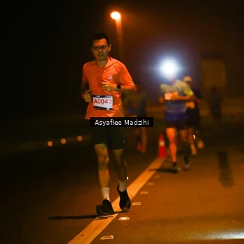 Runner Photo 8894262