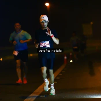 Runner Photo 8894272