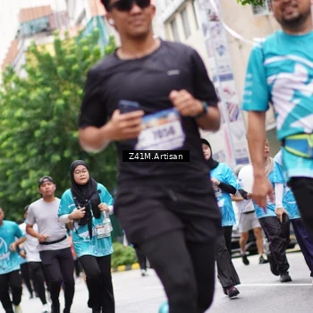 Runner Photo 8894279