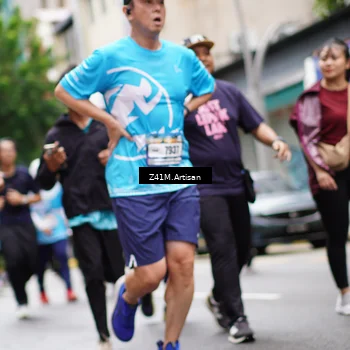 Runner Photo 8894399