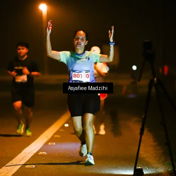 Runner Photo 8894436