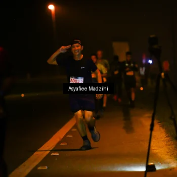 Runner Photo 8894529