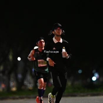 Runner Photo 8894630