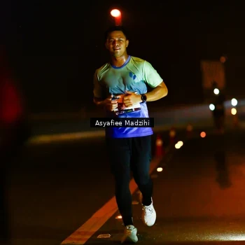 Runner Photo 8894661