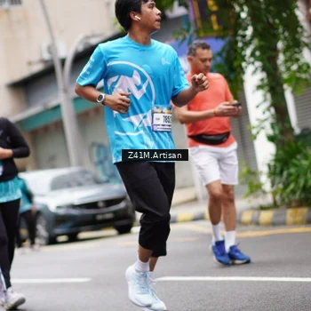 Runner Photo 8894667