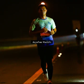 Runner Photo 8894676