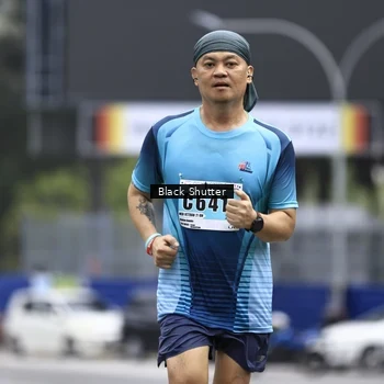 Runner Photo 8894701