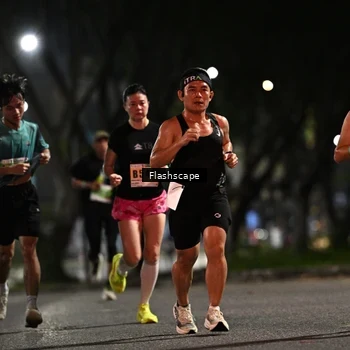 Runner Photo 8894707