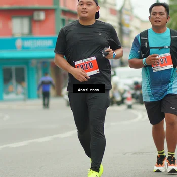 Runner Photo 8894738