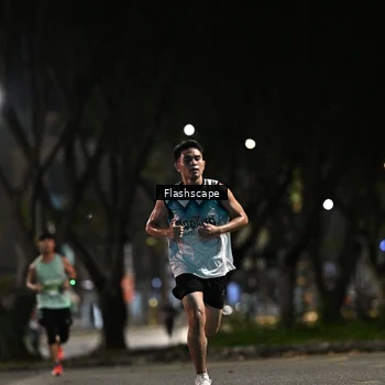 Runner Photo 8894768