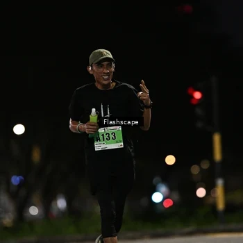 Runner Photo 8894772