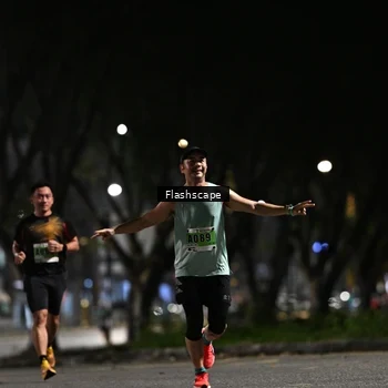 Runner Photo 8894786