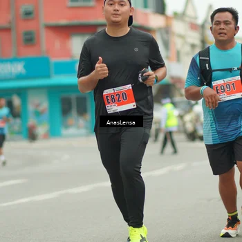 Runner Photo 8894864