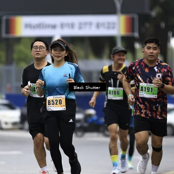 Runner Photo 8894877