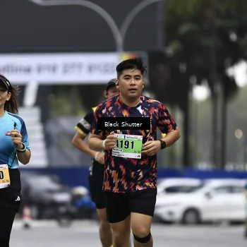 Runner Photo 8894901