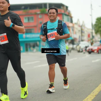 Runner Photo 8895003
