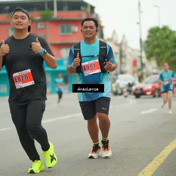 Runner Photo 8895004