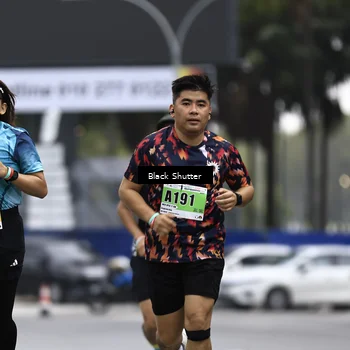 Runner Photo 8895043