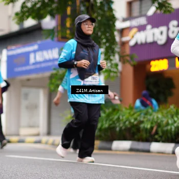 Runner Photo 8895069