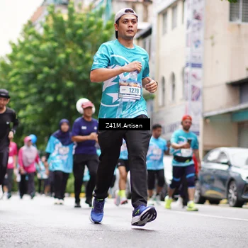 Runner Photo 8895102