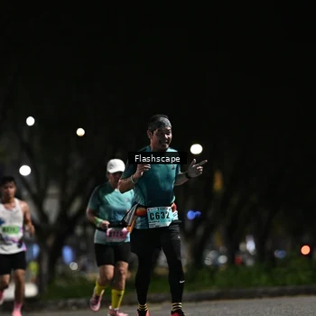 Runner Photo 8895173