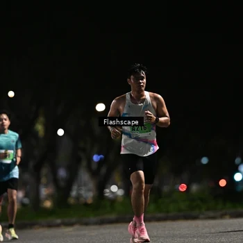 Runner Photo 8895244