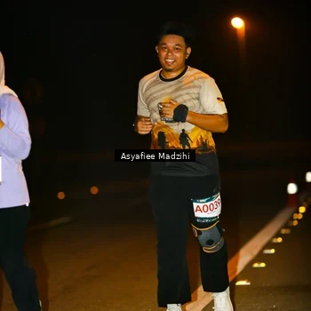 Runner Photo 8895259