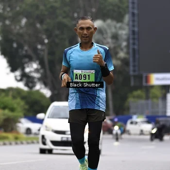 Runner Photo 8895261