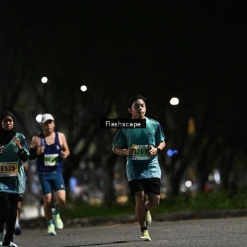 Runner Photo 8895305