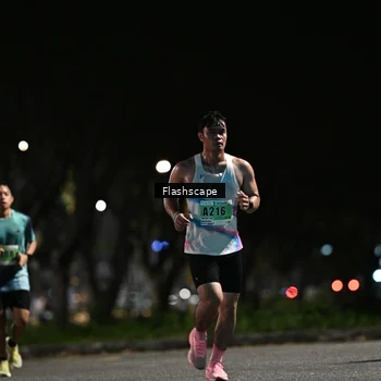Runner Photo 8895328