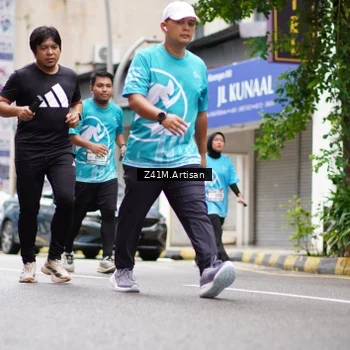 Runner Photo 8895381