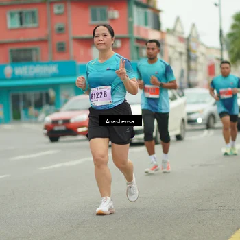 Runner Photo 8895455